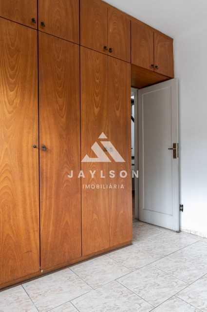 Casa à venda com 3 quartos, 318m² - Foto 13