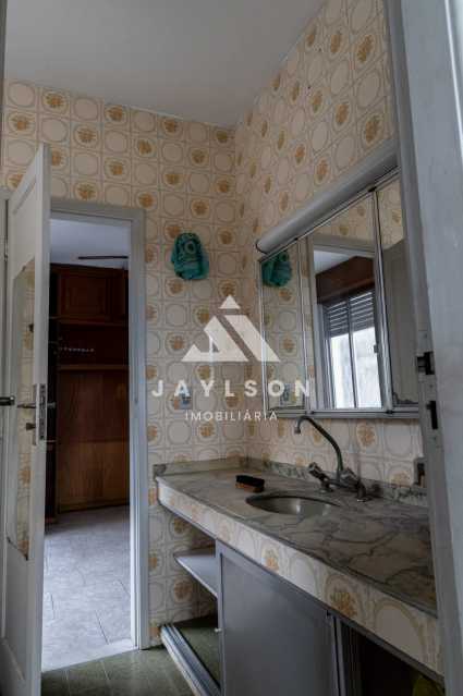 Casa à venda com 3 quartos, 318m² - Foto 21