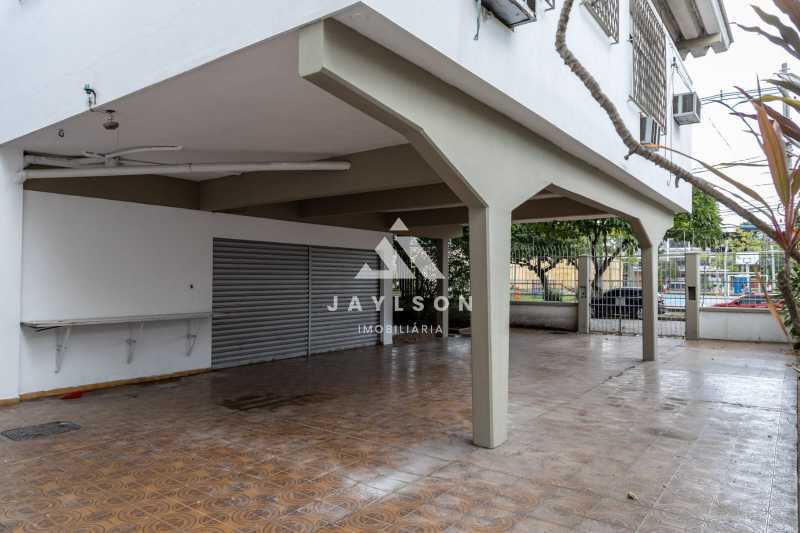 Casa à venda com 3 quartos, 318m² - Foto 29