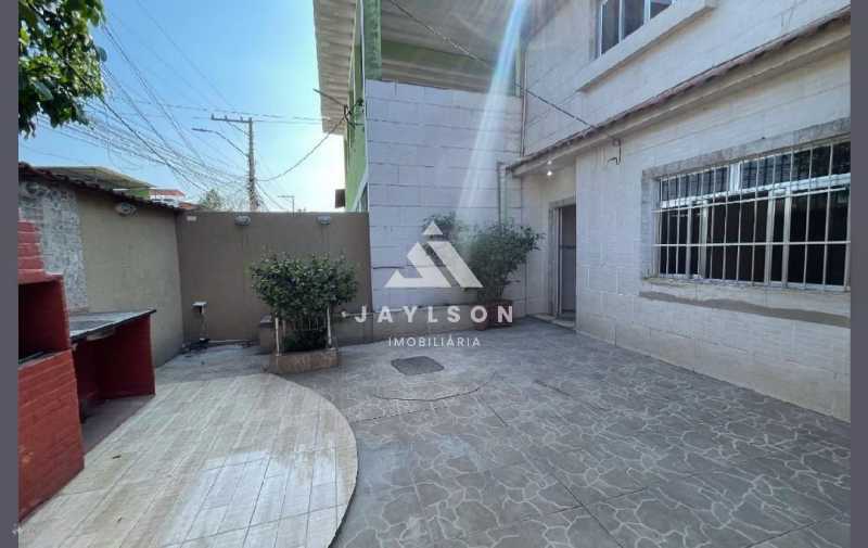 Casa à venda com 4 quartos, 206m² - Foto 2