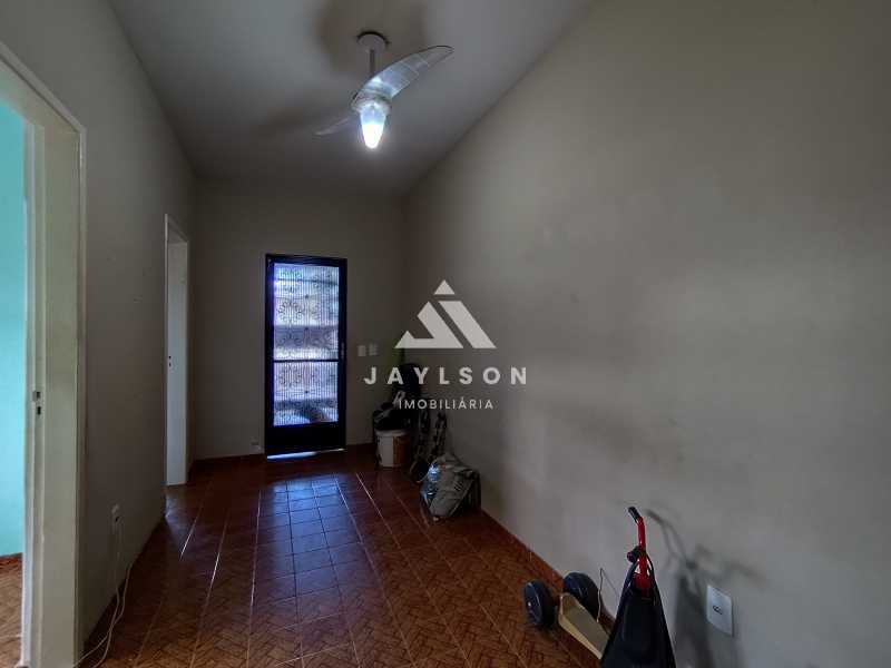 Casa à venda com 5 quartos, 265m² - Foto 7