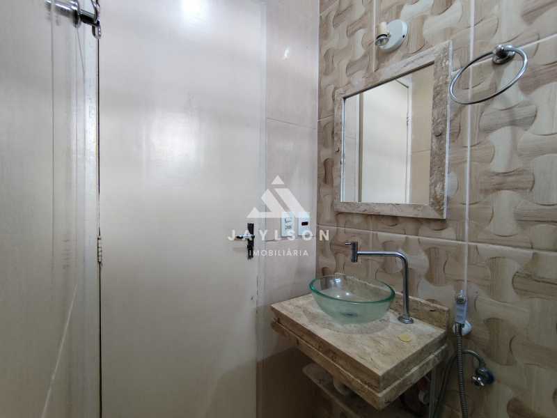 Casa à venda com 5 quartos, 265m² - Foto 8