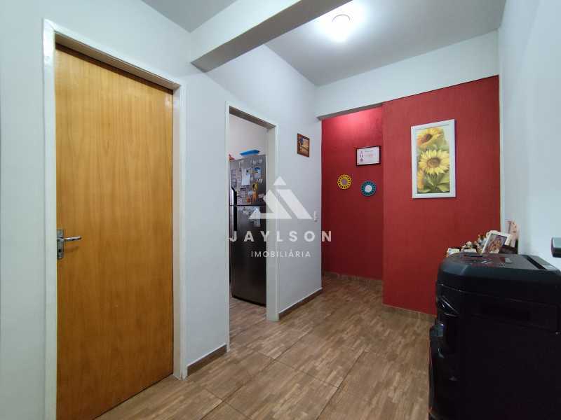 Casa à venda com 5 quartos, 265m² - Foto 17