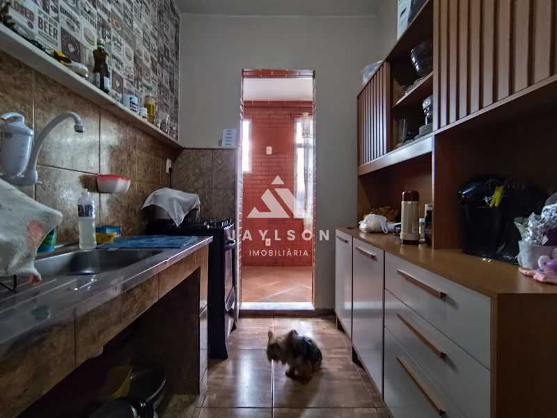 Casa à venda com 5 quartos, 265m² - Foto 23