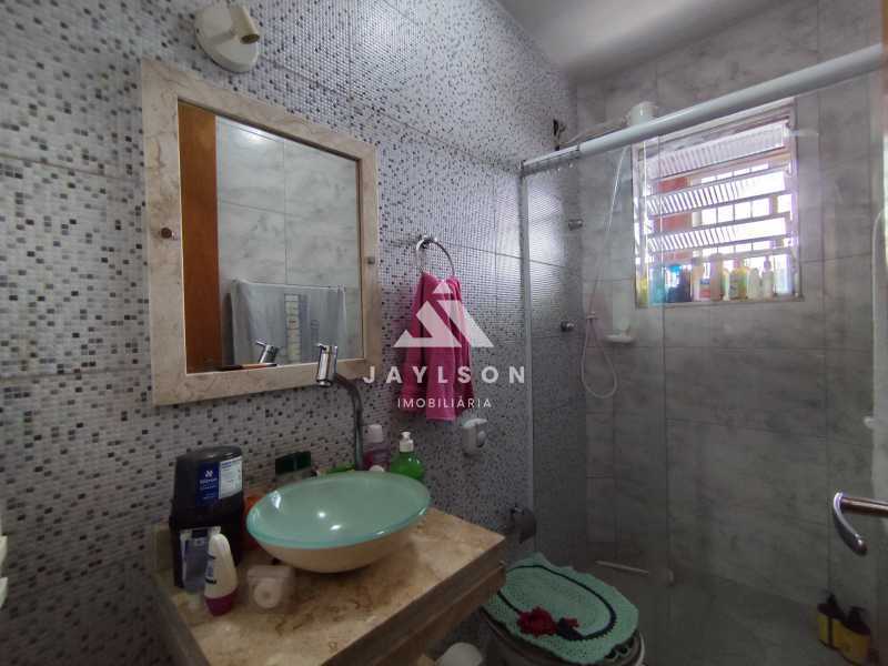 Casa à venda com 5 quartos, 265m² - Foto 25
