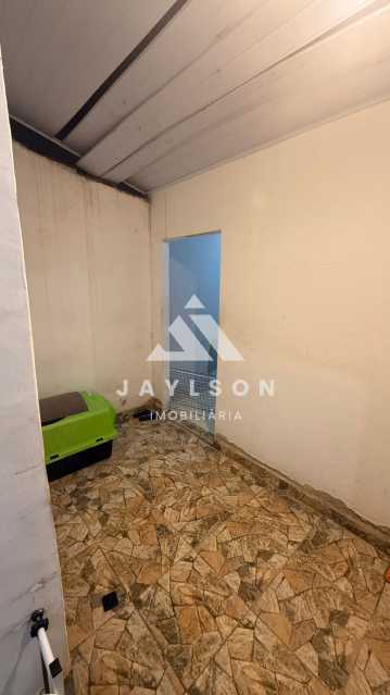 Casa à venda com 2 quartos, 125m² - Foto 18
