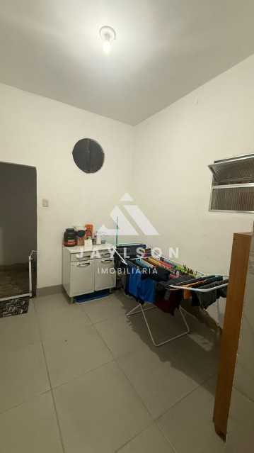 Casa à venda com 2 quartos, 125m² - Foto 11