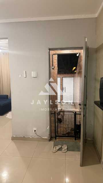 Casa à venda com 2 quartos, 125m² - Foto 21