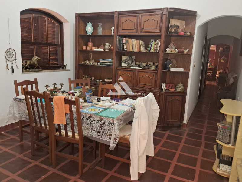 Casa à venda com 3 quartos, 234m² - Foto 6