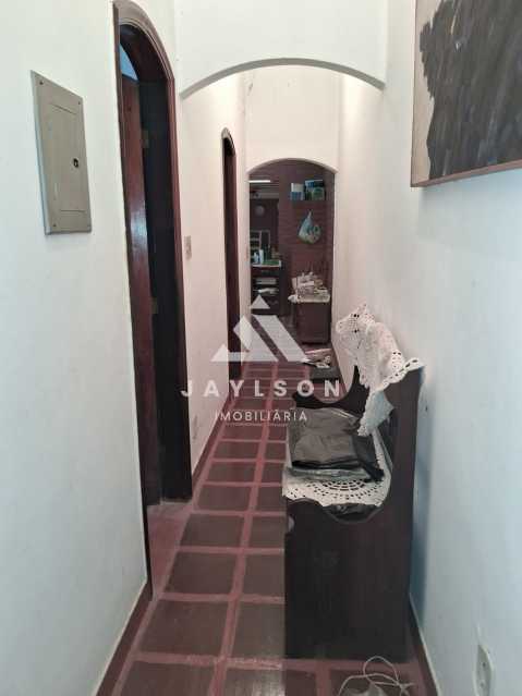 Casa à venda com 3 quartos, 234m² - Foto 5