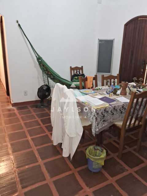 Casa à venda com 3 quartos, 234m² - Foto 8