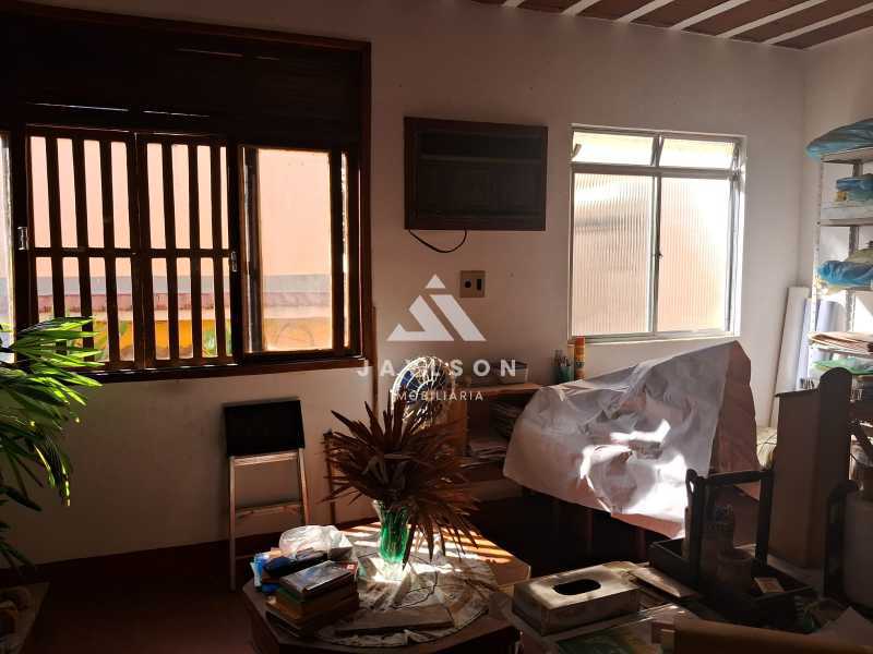 Casa à venda com 3 quartos, 234m² - Foto 26