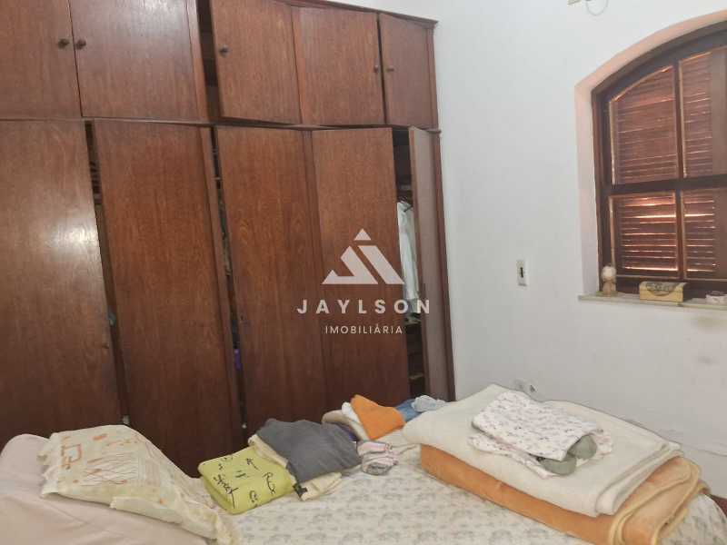 Casa à venda com 3 quartos, 234m² - Foto 13