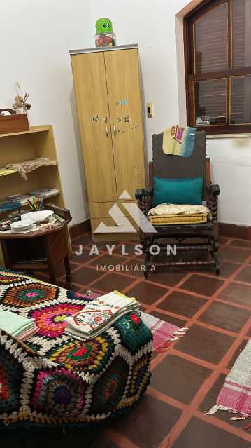 Casa à venda com 3 quartos, 234m² - Foto 9