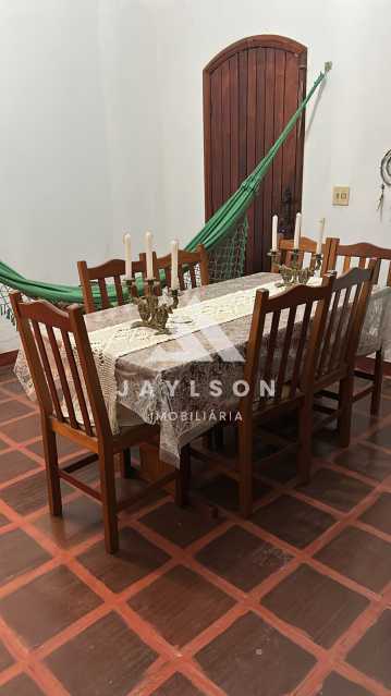 Casa à venda com 3 quartos, 234m² - Foto 4