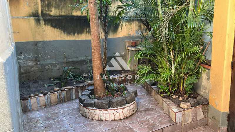 Casa à venda com 3 quartos, 234m² - Foto 22