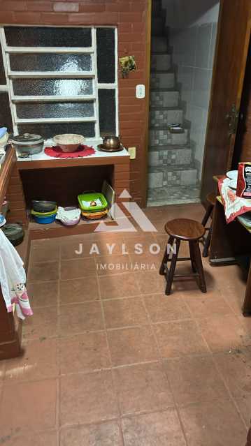 Casa à venda com 3 quartos, 234m² - Foto 14