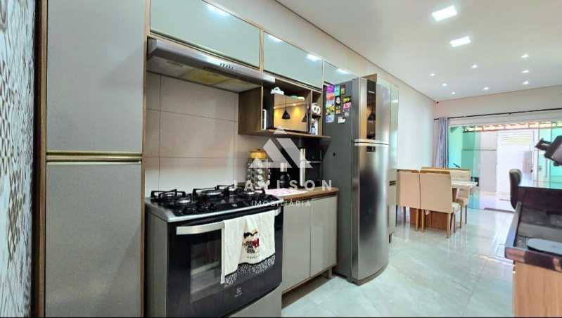 Casa à venda com 2 quartos, 90m² - Foto 11