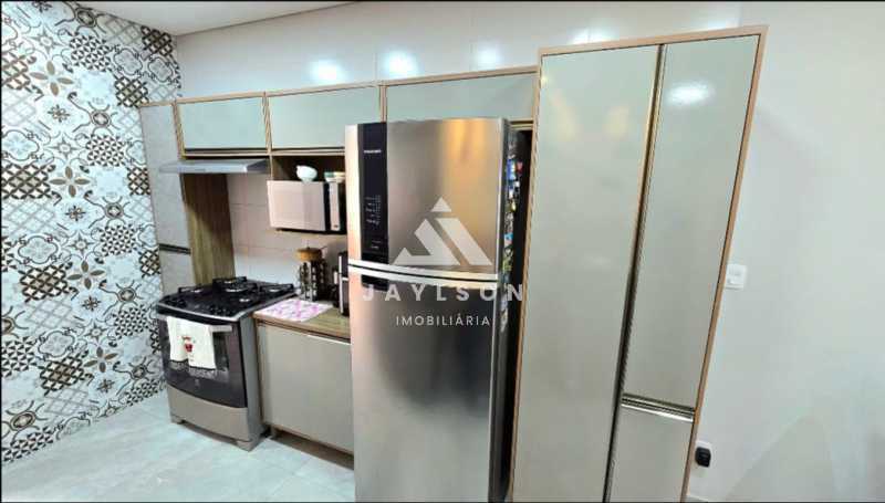 Casa à venda com 2 quartos, 90m² - Foto 12
