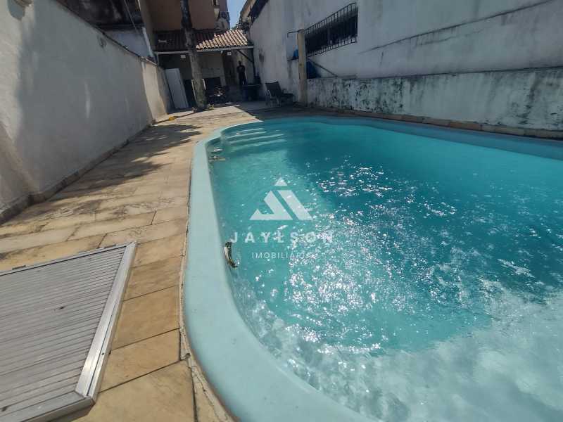 Casa à venda com 3 quartos, 100m² - Foto 2