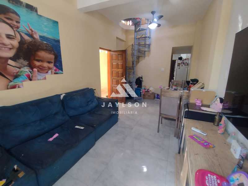 Casa à venda com 3 quartos, 100m² - Foto 7