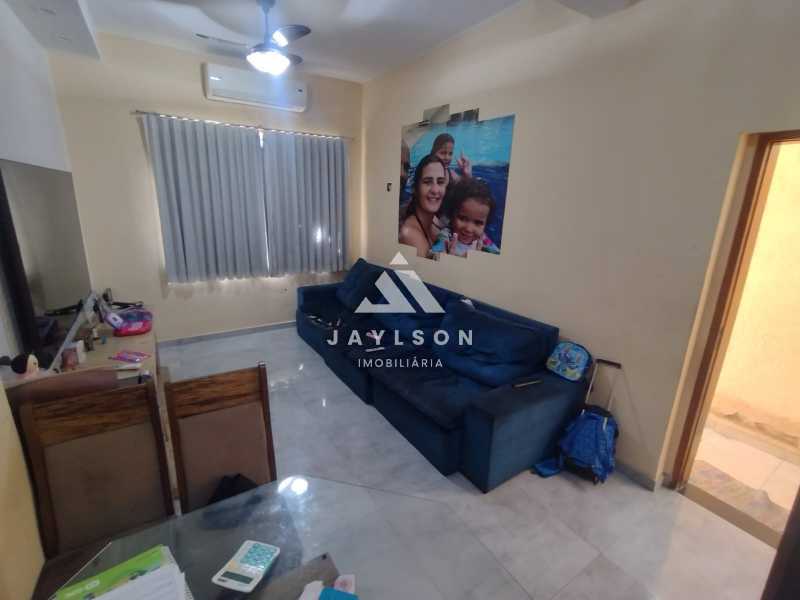 Casa à venda com 3 quartos, 100m² - Foto 8