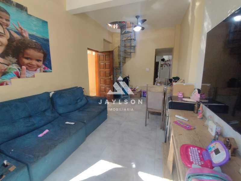 Casa à venda com 3 quartos, 100m² - Foto 9