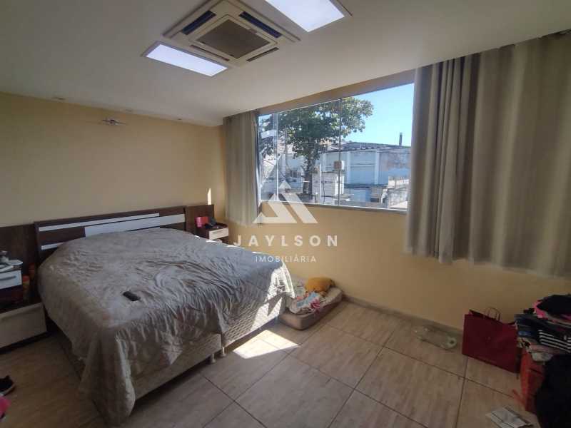Casa à venda com 3 quartos, 100m² - Foto 10