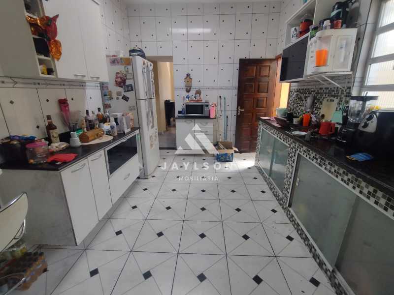 Casa à venda com 3 quartos, 100m² - Foto 22
