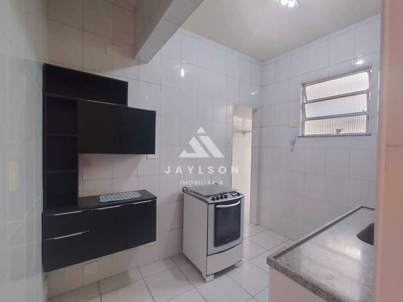 Apartamento à venda com 2 quartos, 75m² - Foto 18