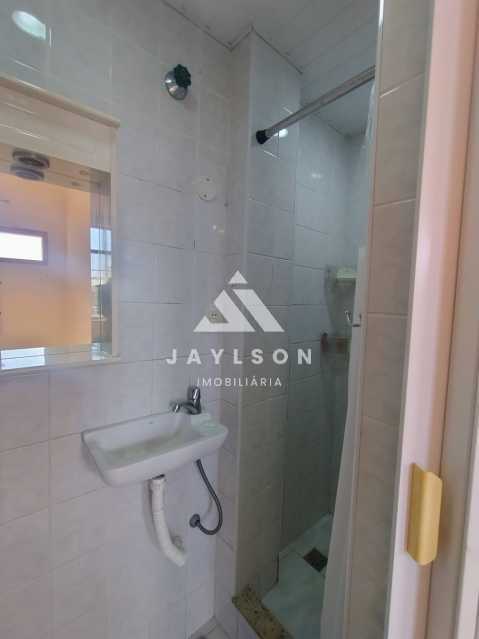 Apartamento à venda com 2 quartos, 75m² - Foto 20