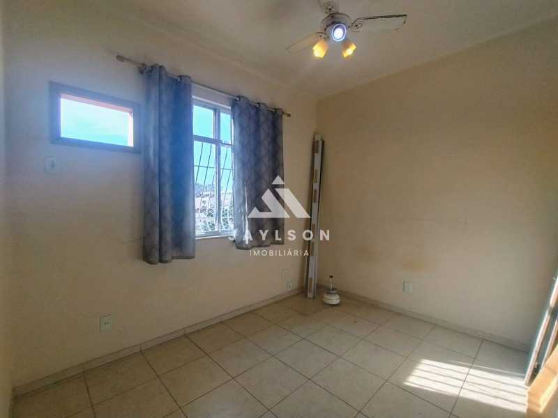 Apartamento à venda com 2 quartos, 75m² - Foto 11