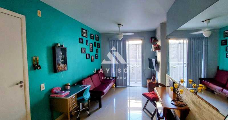 Apartamento à venda com 2 quartos, 46m² - Foto 2