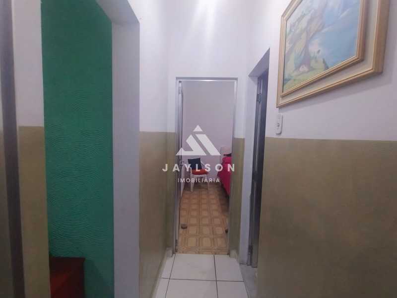 Apartamento à venda com 2 quartos, 60m² - Foto 4