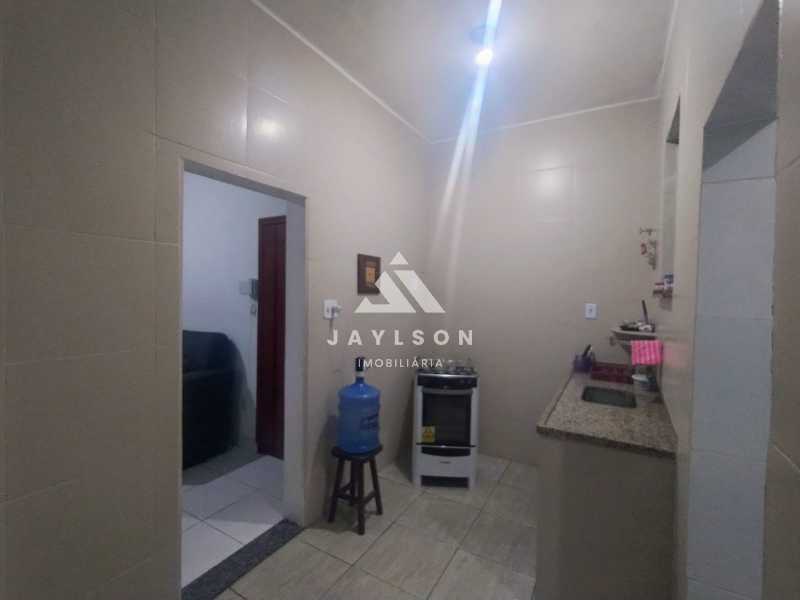 Apartamento à venda com 2 quartos, 60m² - Foto 17