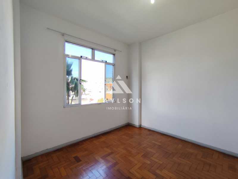 Apartamento para alugar com 2 quartos, 60m² - Foto 9
