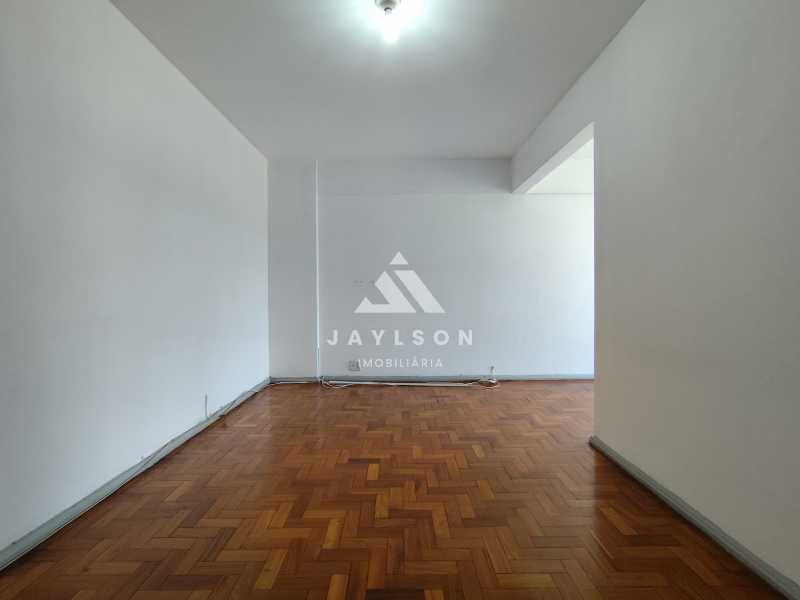 Apartamento para alugar com 2 quartos, 60m² - Foto 27