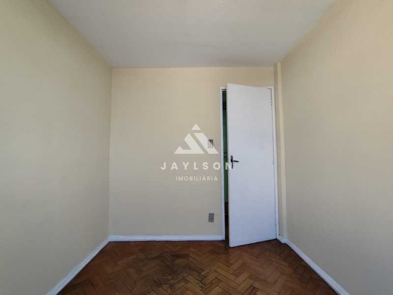 Apartamento à venda com 2 quartos, 50m² - Foto 13
