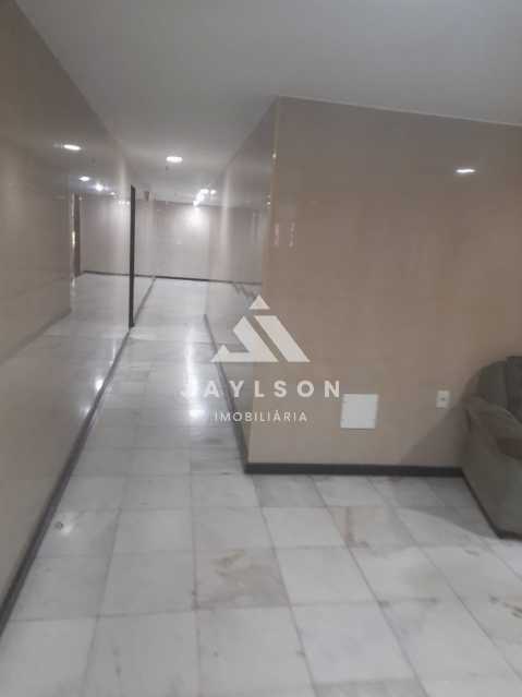 Apartamento à venda com 2 quartos, 60m² - Foto 11