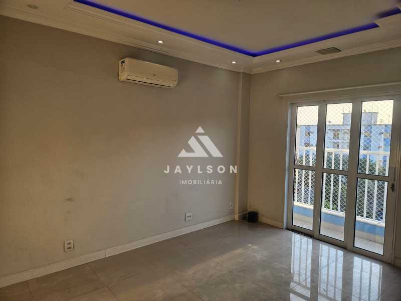 Apartamento à venda com 2 quartos, 60m² - Foto 4
