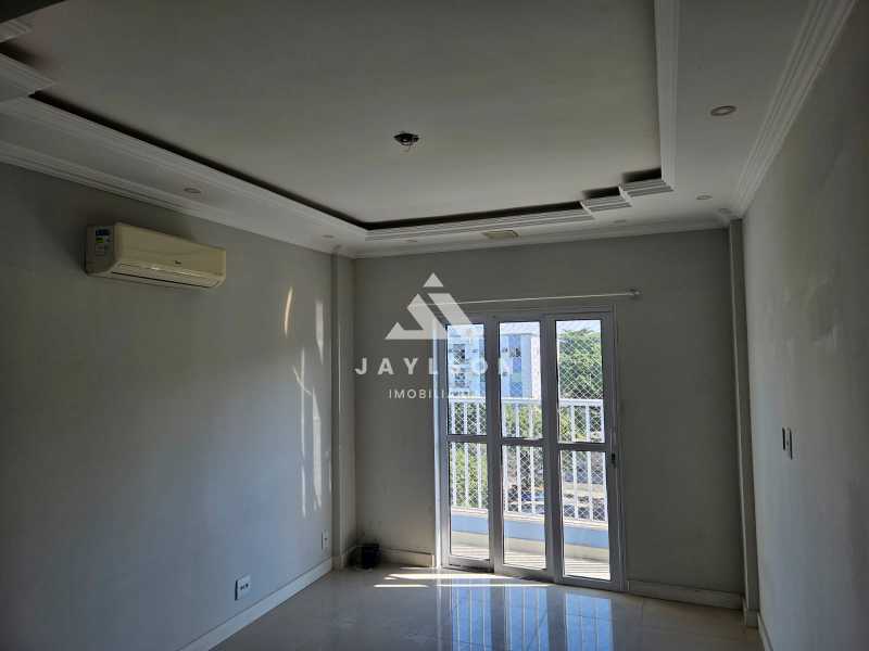 Apartamento à venda com 2 quartos, 60m² - Foto 8