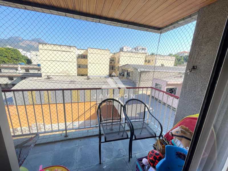 Apartamento à venda com 2 quartos, 69m² - Foto 18