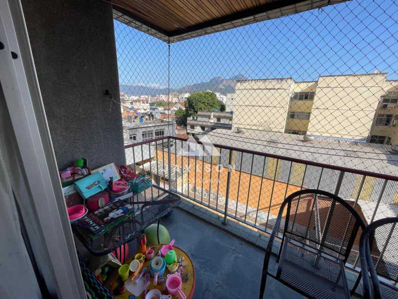 Apartamento à venda com 2 quartos, 69m² - Foto 19