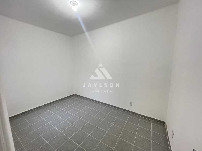 Apartamento à venda e aluguel com 2 quartos, 76m² - Foto 11