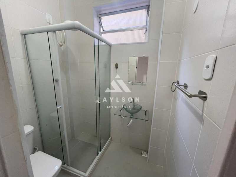 Apartamento à venda e aluguel com 2 quartos, 76m² - Foto 25