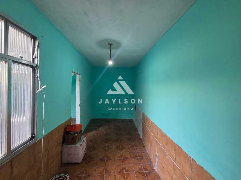 Casa de Vila à venda com 3 quartos, 90m² - Foto 11