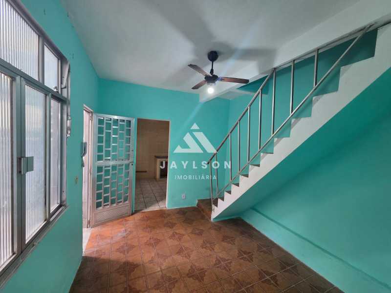 Casa de Vila à venda com 3 quartos, 90m² - Foto 1