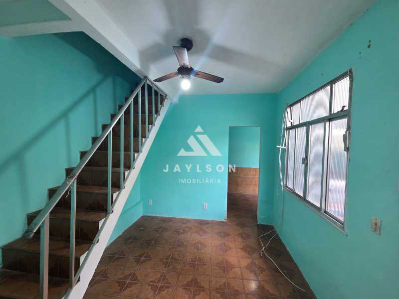 Casa de Vila à venda com 3 quartos, 90m² - Foto 3