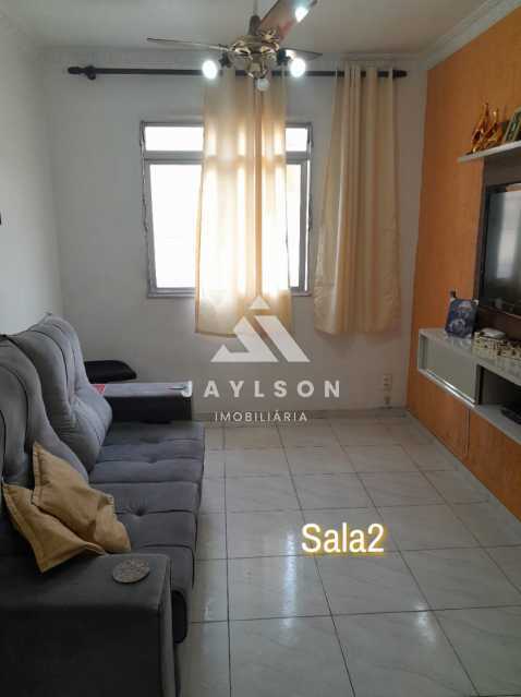 Apartamento à venda com 2 quartos, 62m² - Foto 2