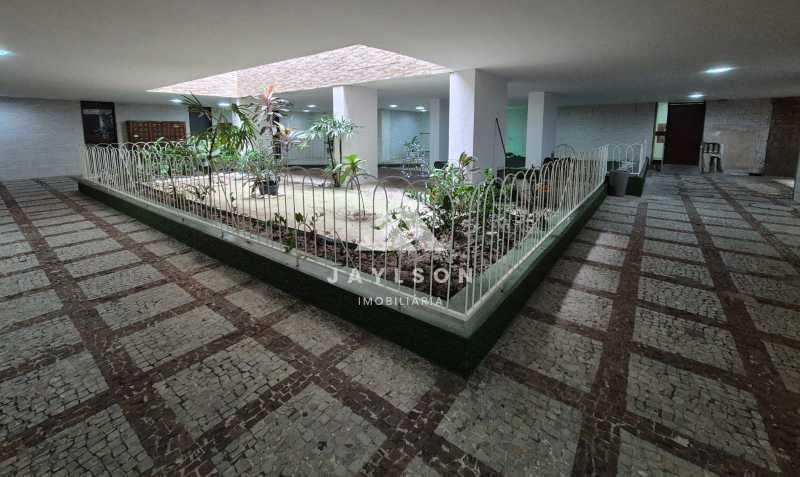 Apartamento à venda com 3 quartos, 73m² - Foto 2